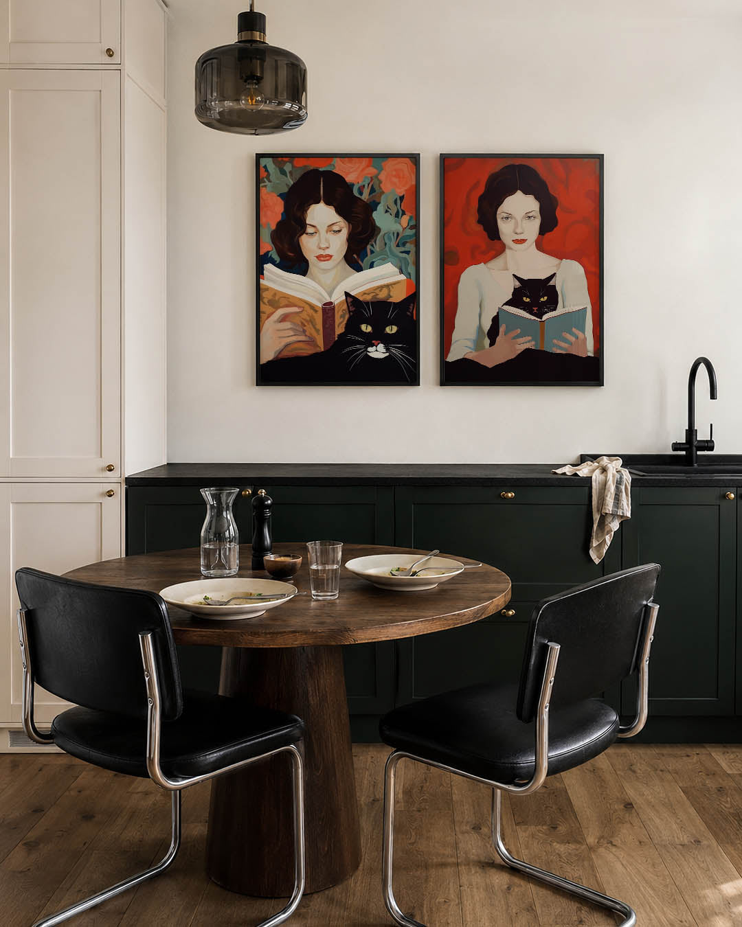 Lezende vrouw en kat Posterset