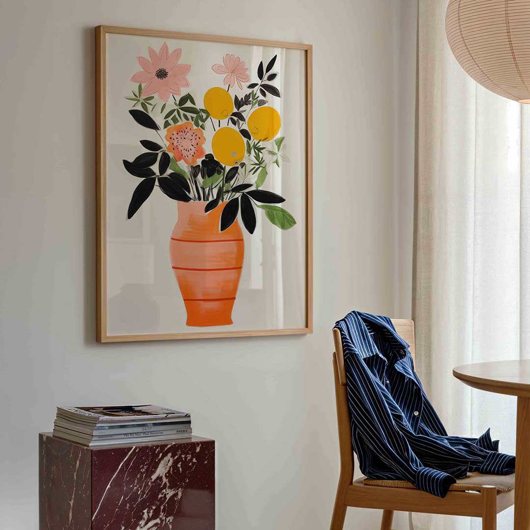 Bloemen in oranje vaas Poster