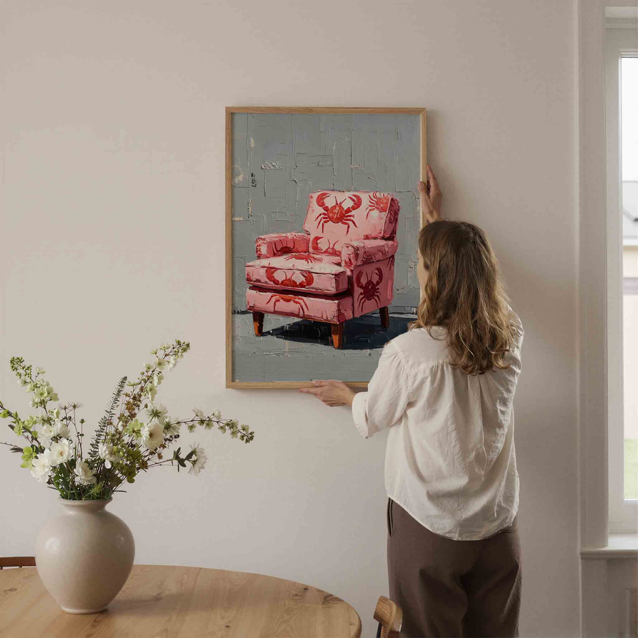 Roze stoel met krabben Poster