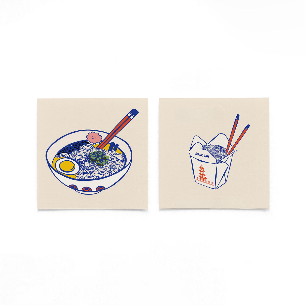 Twee vierkante posters met ramen en noedels op een gebroken witte achtergrond