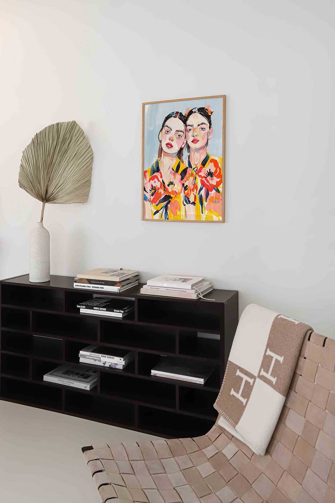 Twee vrouwen met bloemen Poster