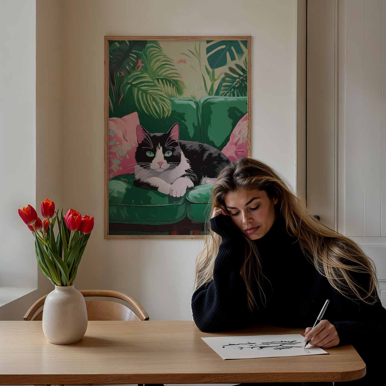 Tropische Kat Op Een Groene Bank Poster-WallArtistic