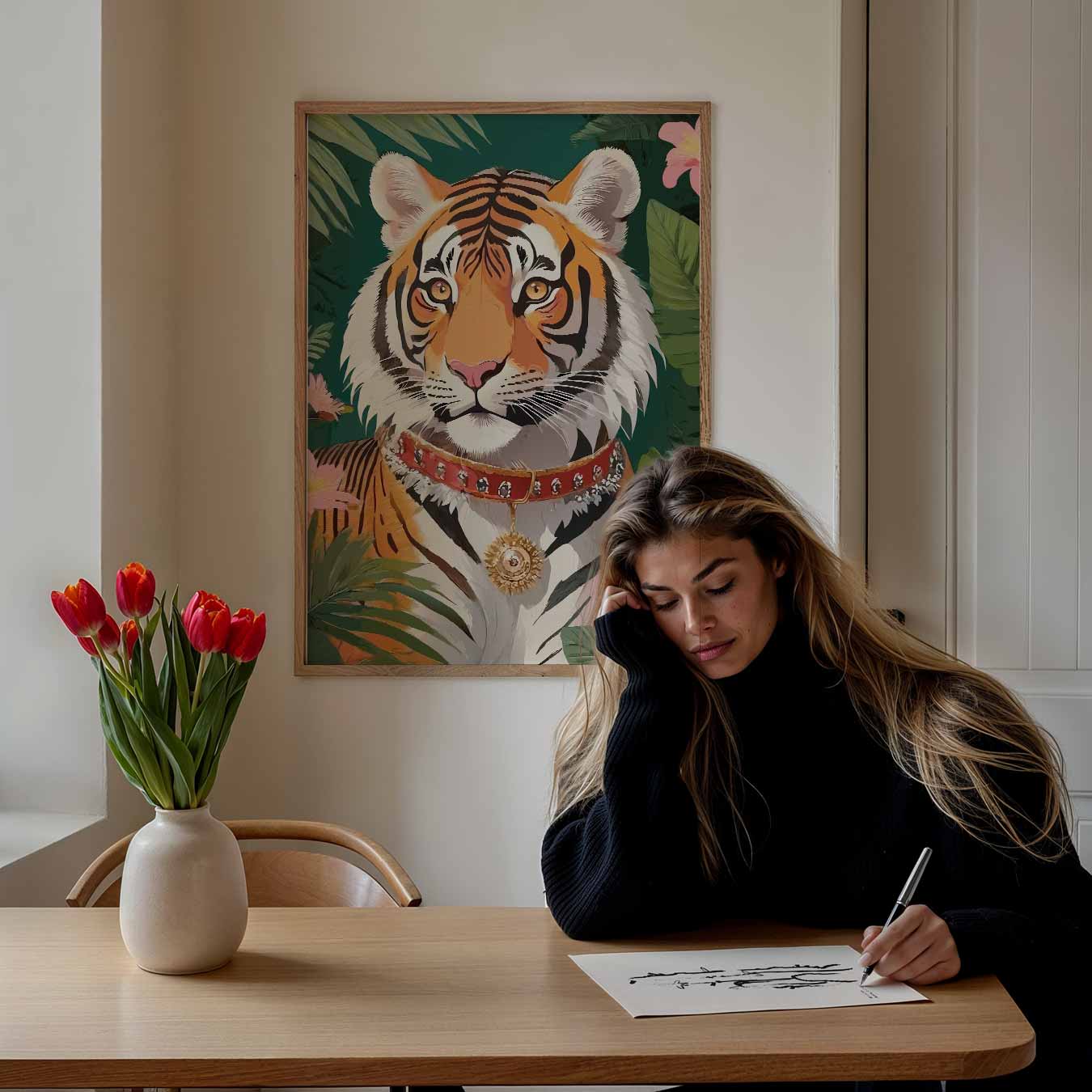 Elegante Tijger in Tropisch Paradijs Poster-WallArtistic