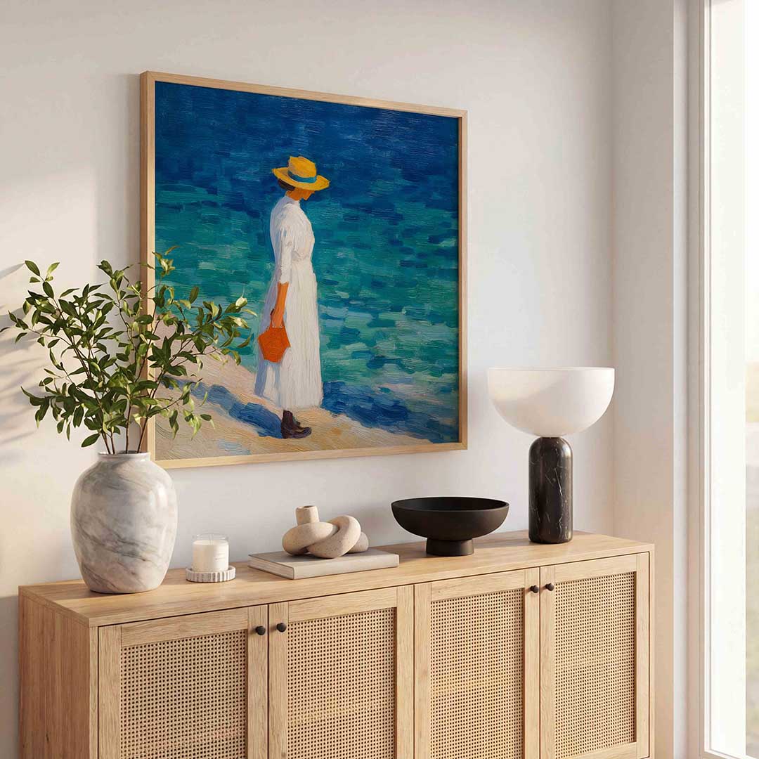 Vrouw met hoed aan zee Poster