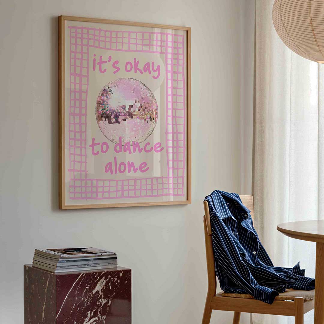 Roze discobal Poster