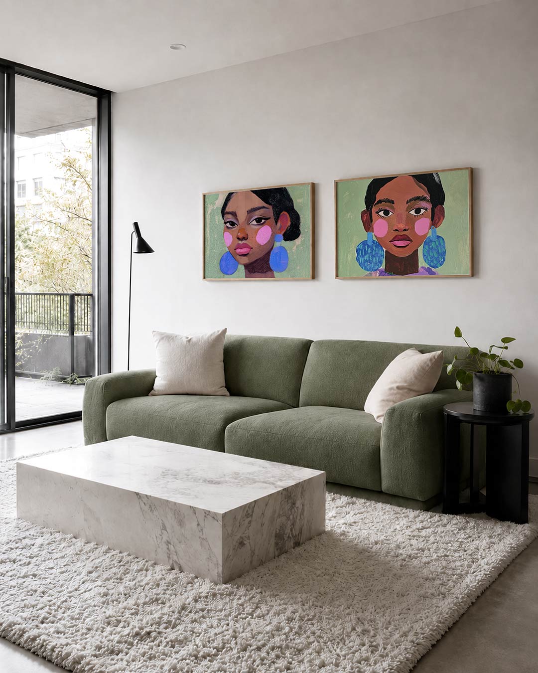Tweedelige posterset met donkere tinten en een rustige visuele opbouw, getoond in een interieur