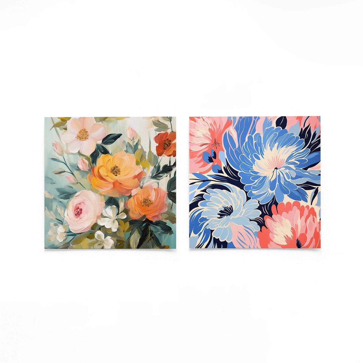 Twee vierkante posters met bloemenzee op een gebroken witte achtergrond