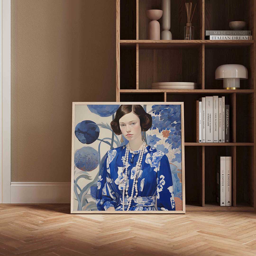 Vrouw met blauwe bloemen Poster