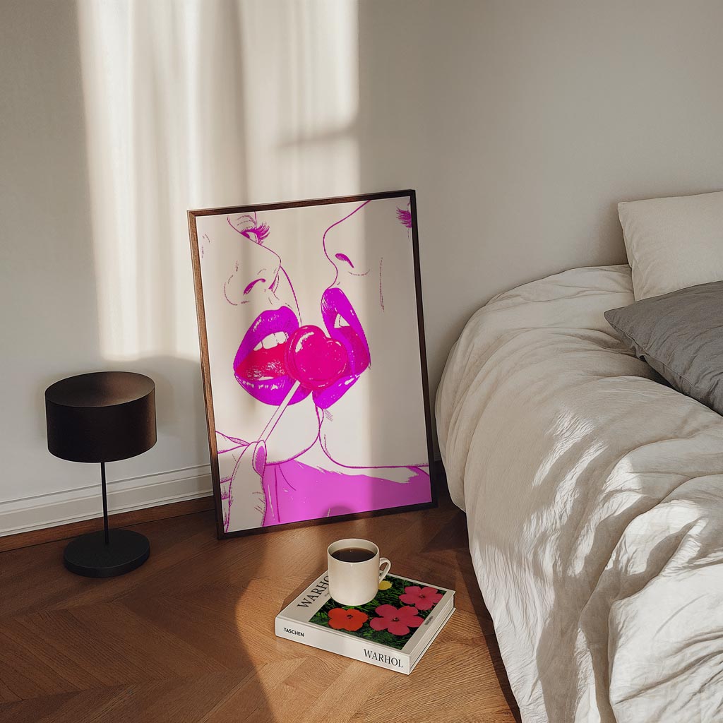 Verleidelijke Lolly Kus Poster-WallArtistic
