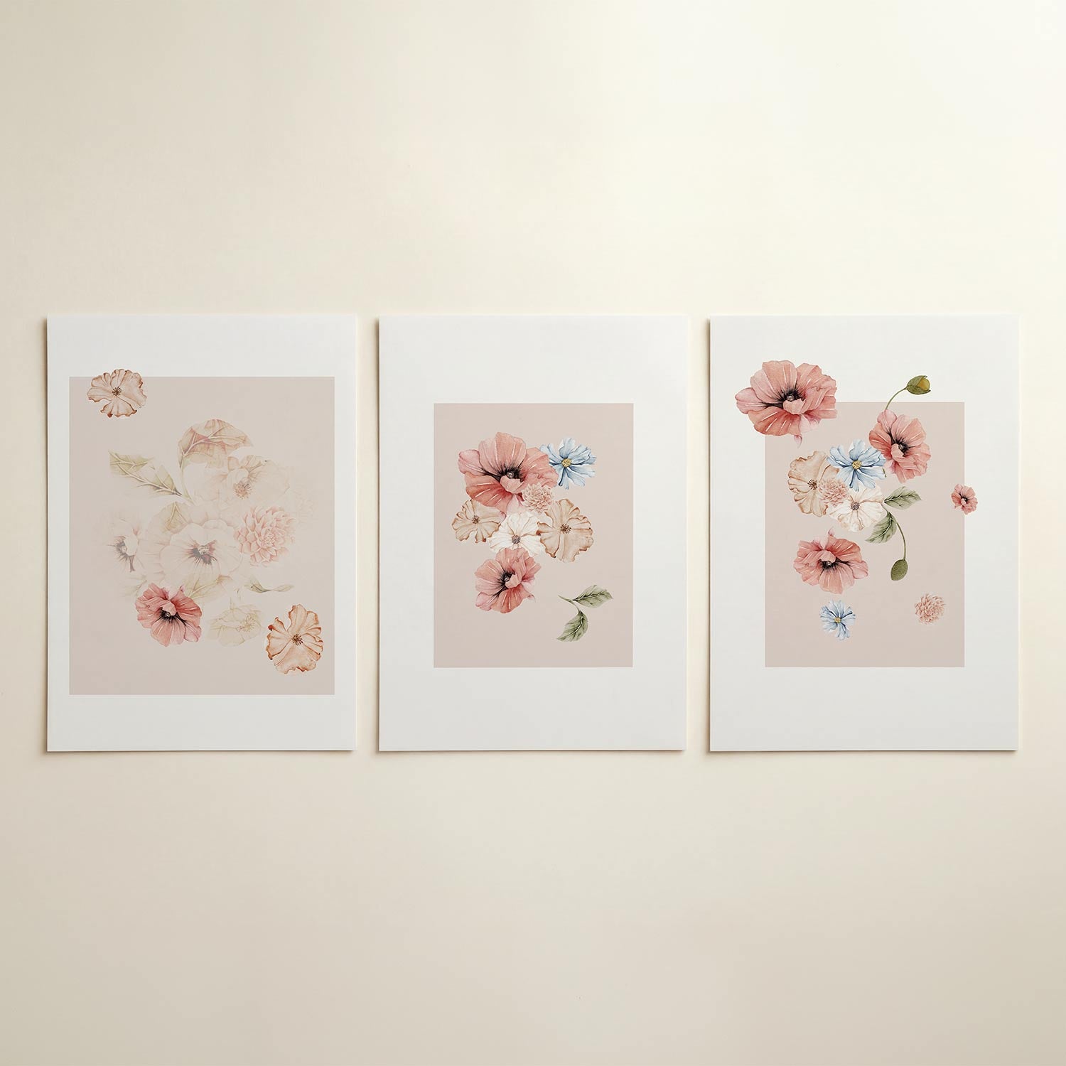 Bloemige zachtroze harmonie Posterset