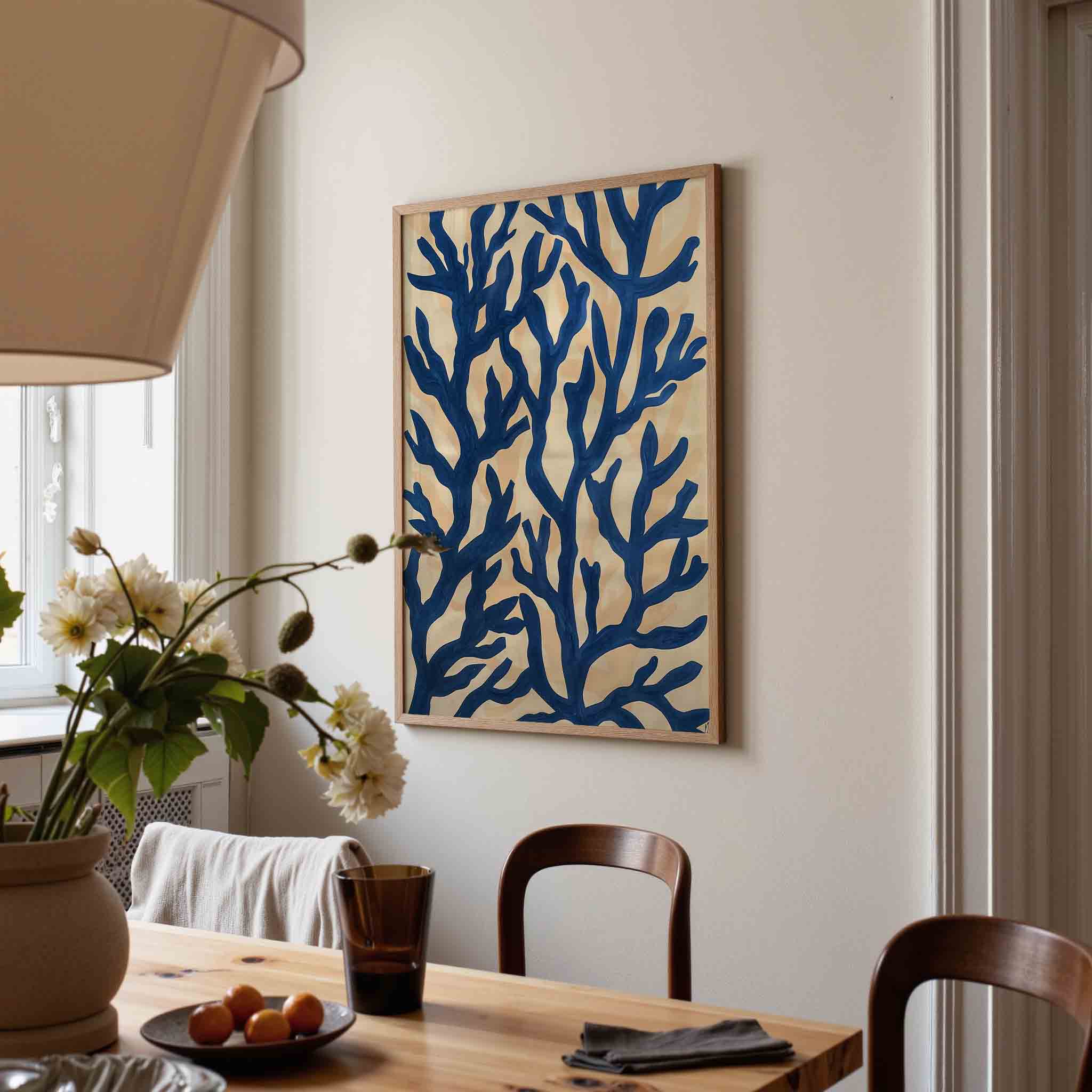 Blauwe takken op beige Poster