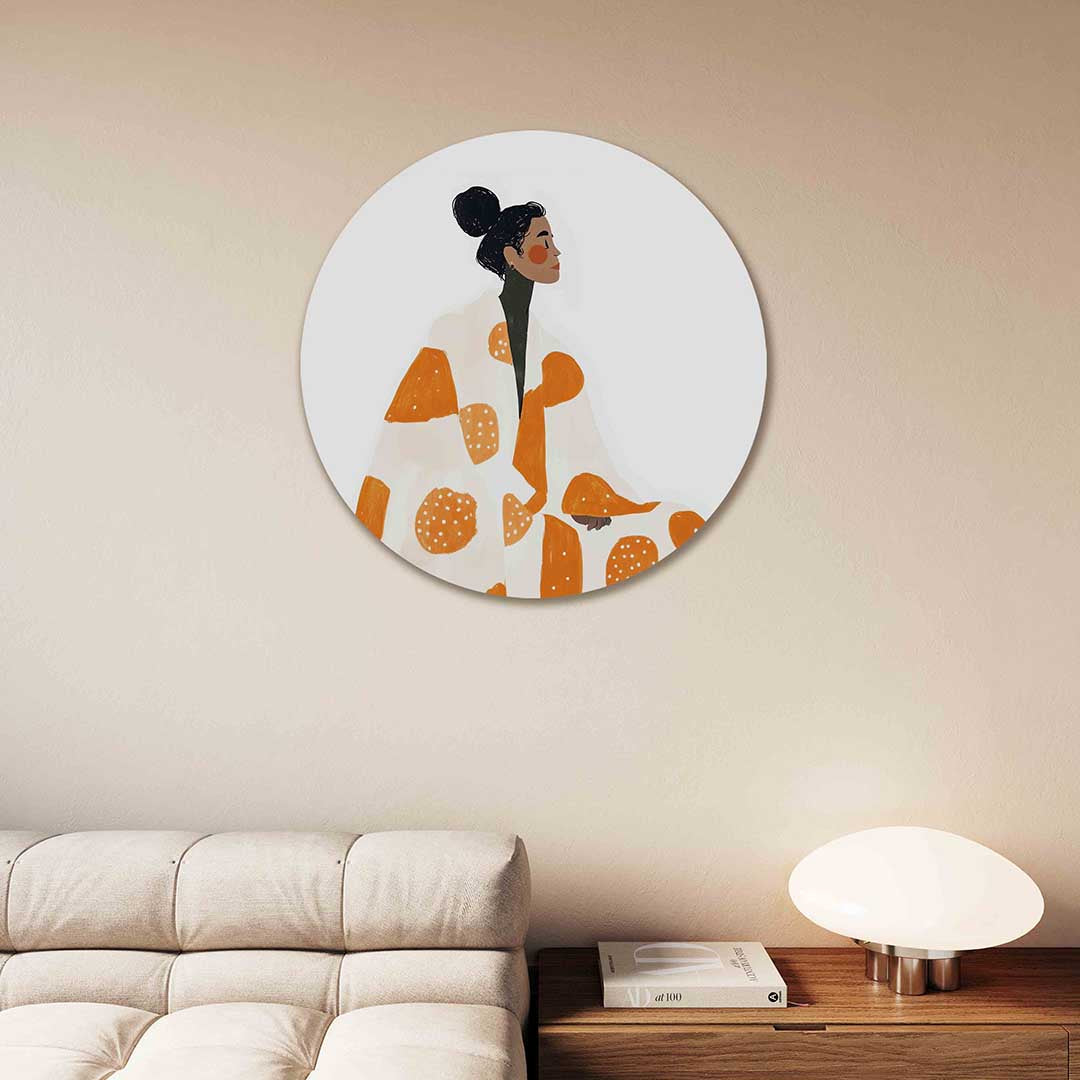 Vrouw met oranje patroon Muurcirkel
