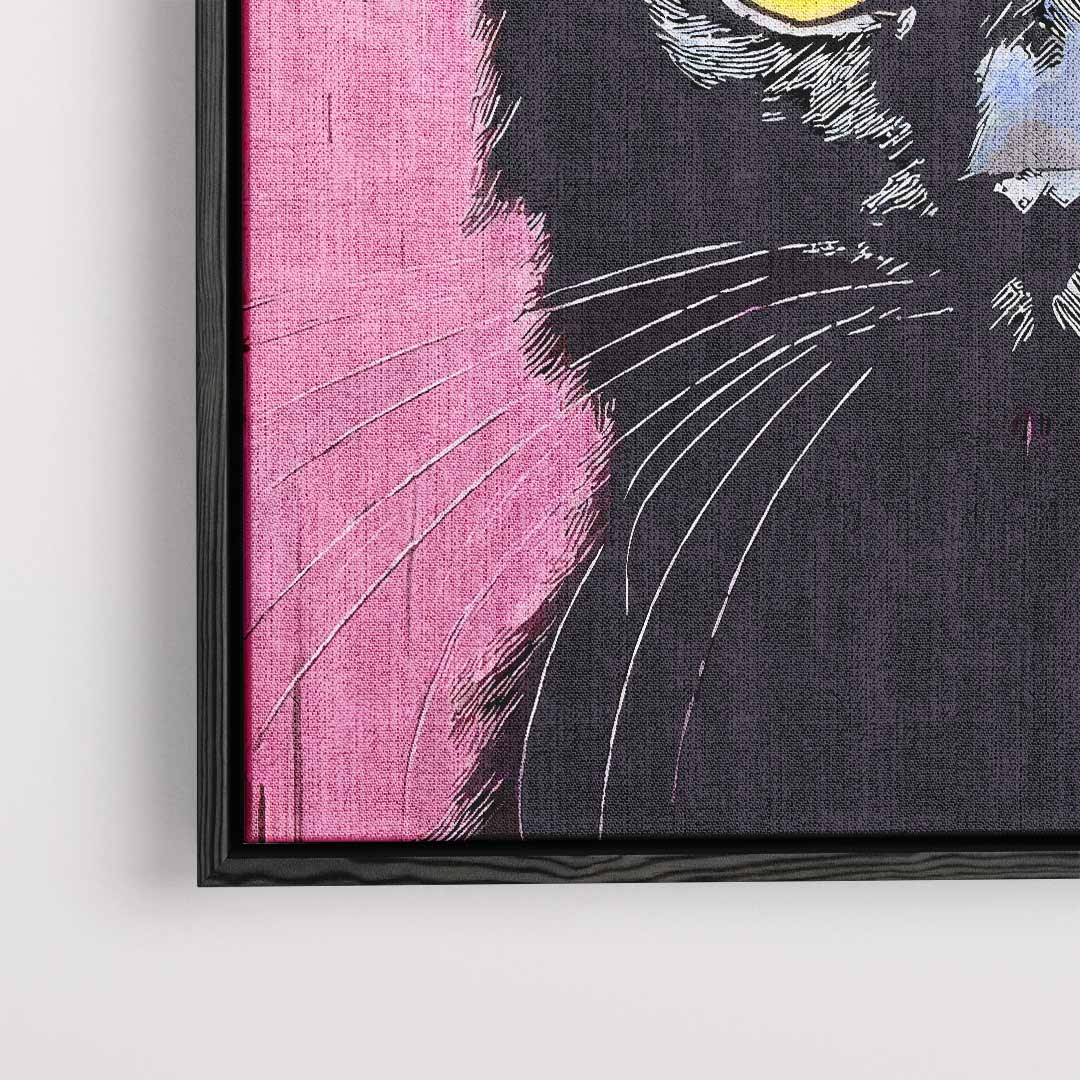 Kunstwerk: Katze mit gelben Augen auf rosa Hintergrund