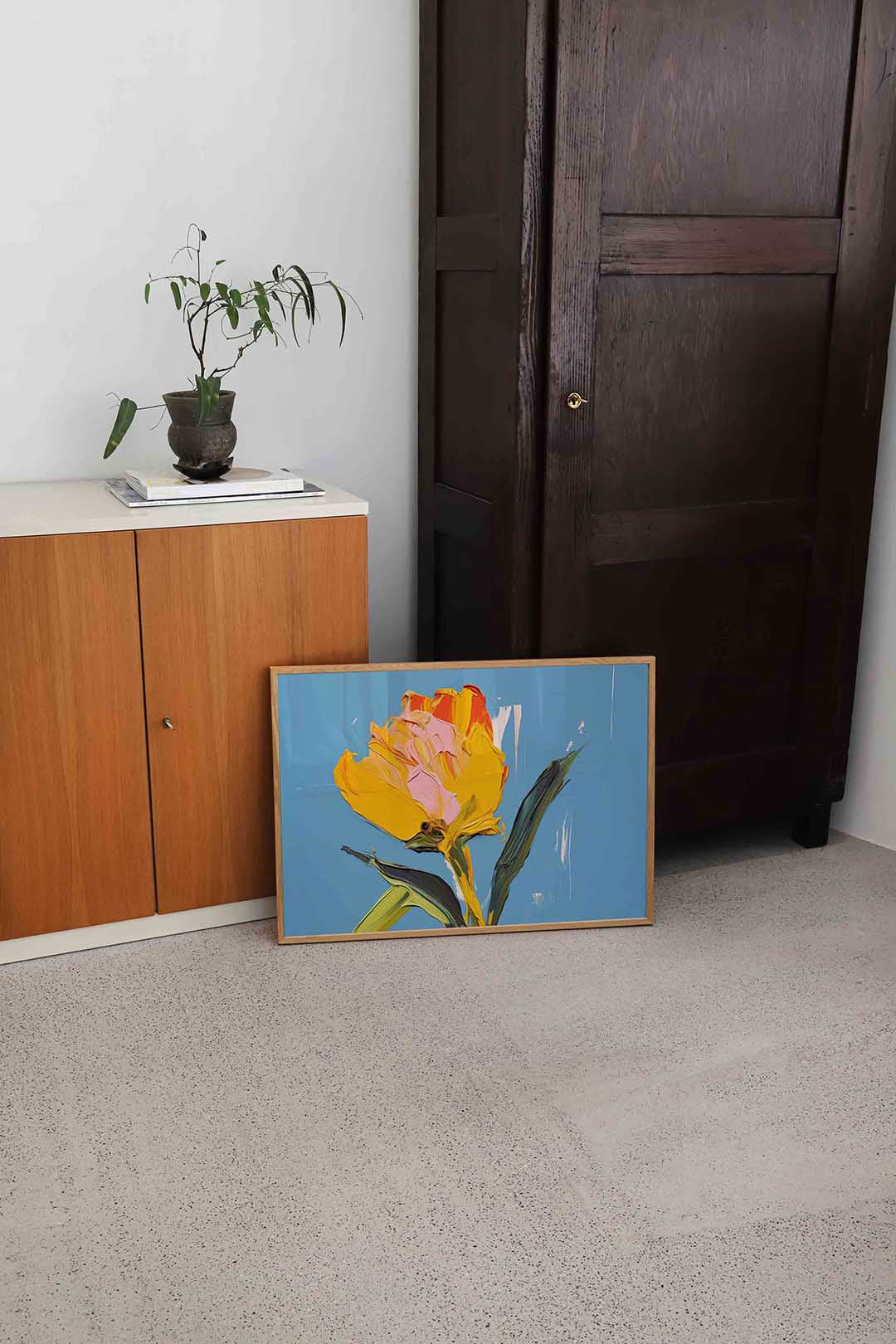 Tulp op blauwe achtergrond Poster