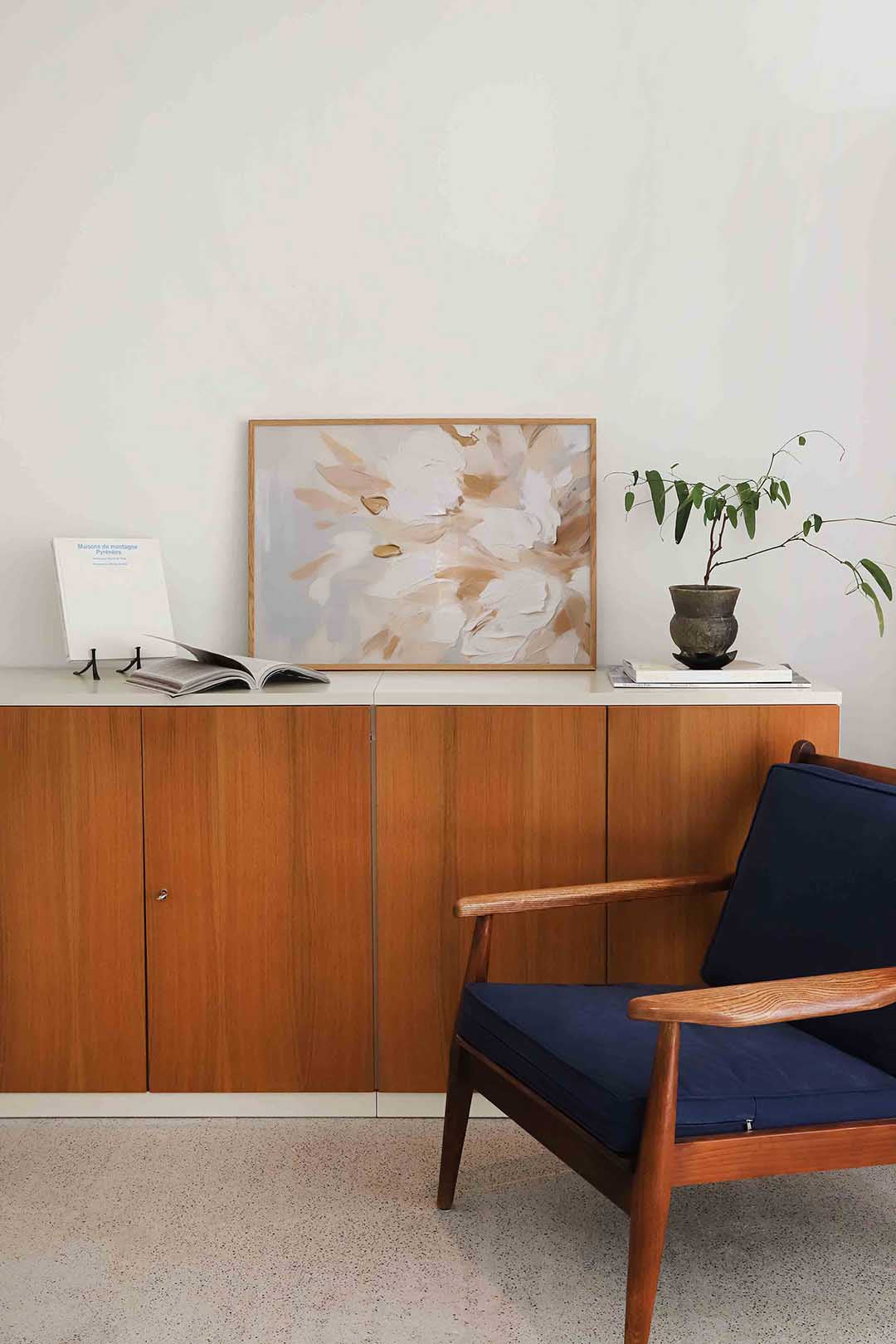 Bloemmotief in beige Poster