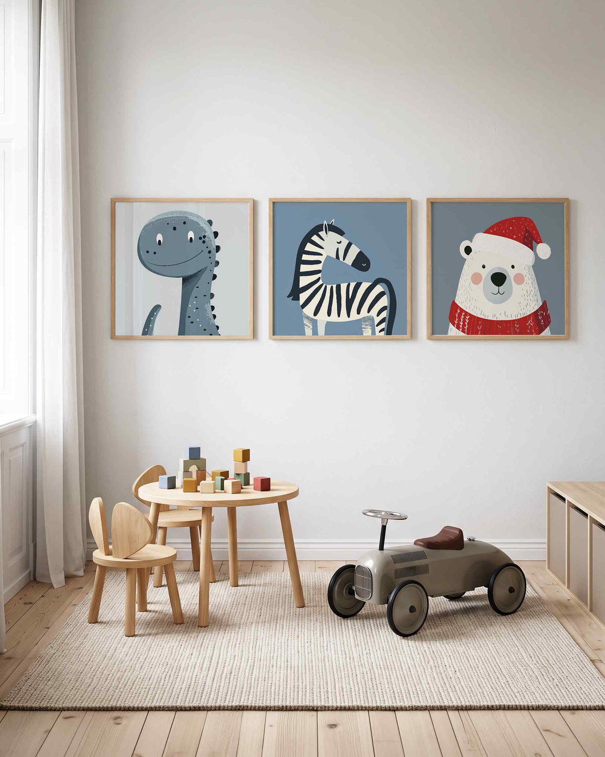 Interieurpresentatie van een driedelige vierkante posterset met dierenportretten