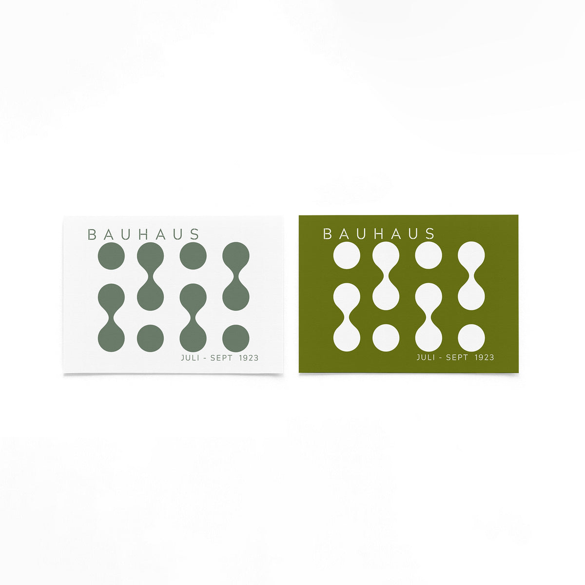 Twee landscape posters met saliegroene cirkels en contrast als vrijstaande productfoto