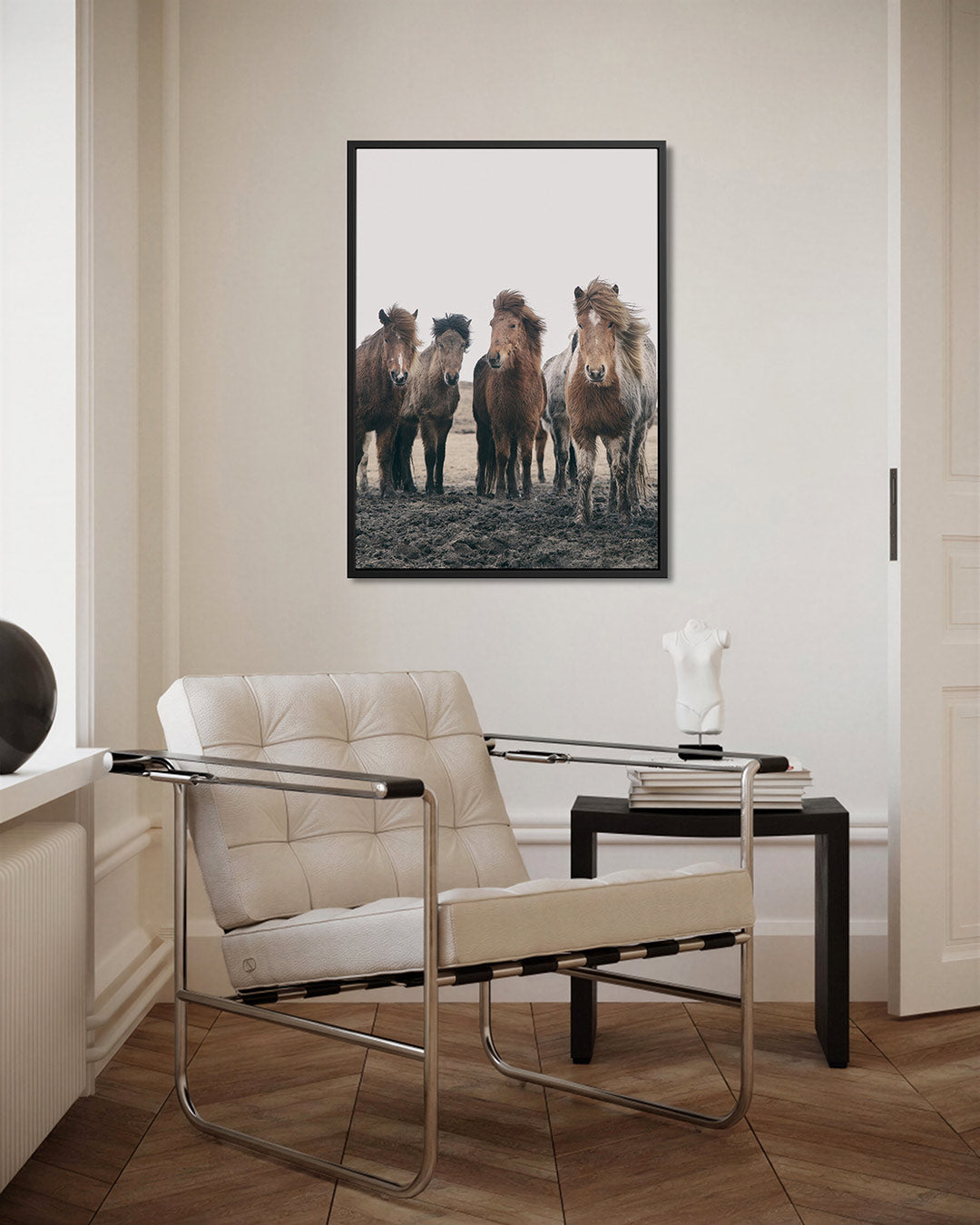 Vijf paarden in wind Kunstwerk
