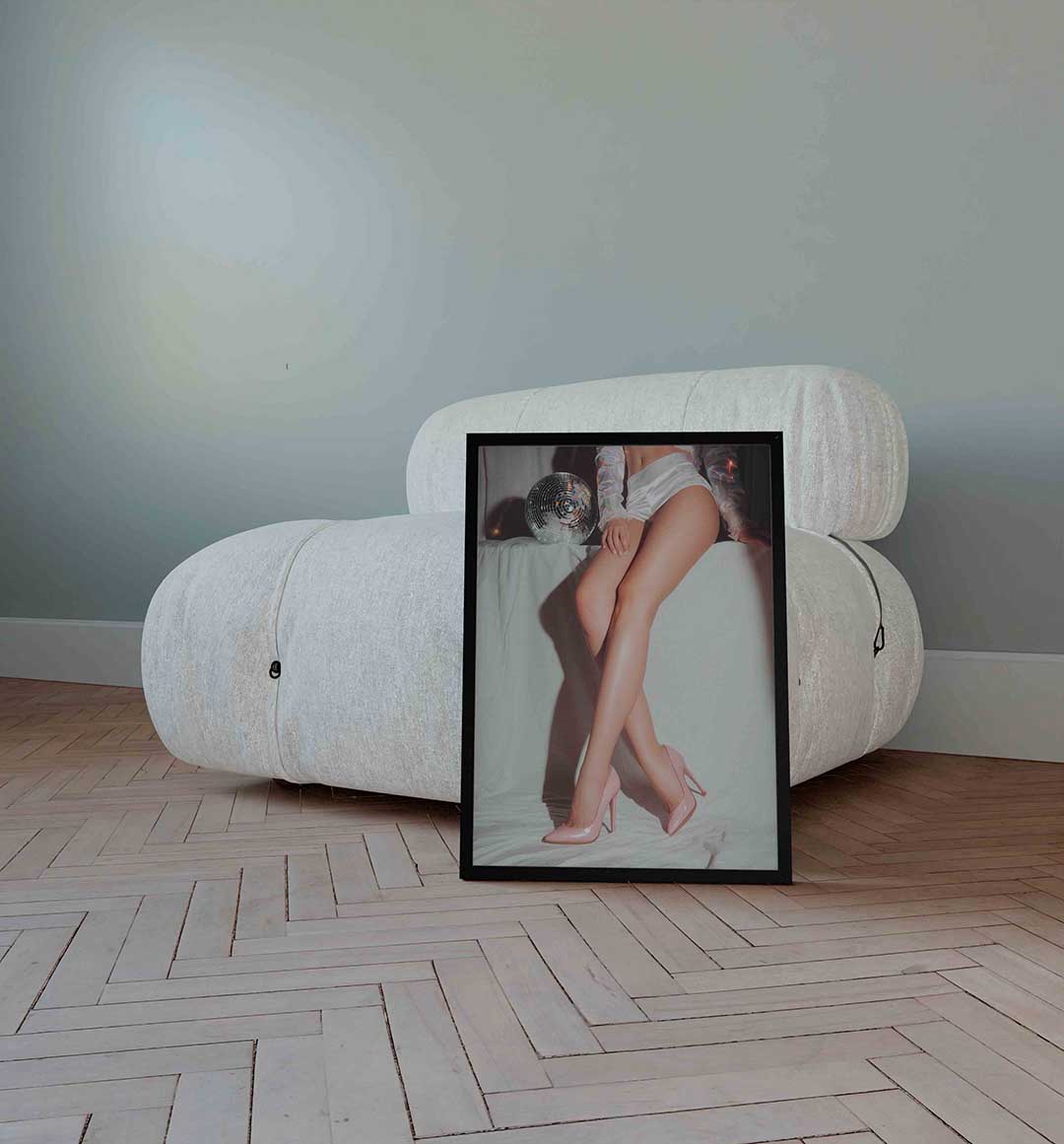 Roze hakken en discobal Poster