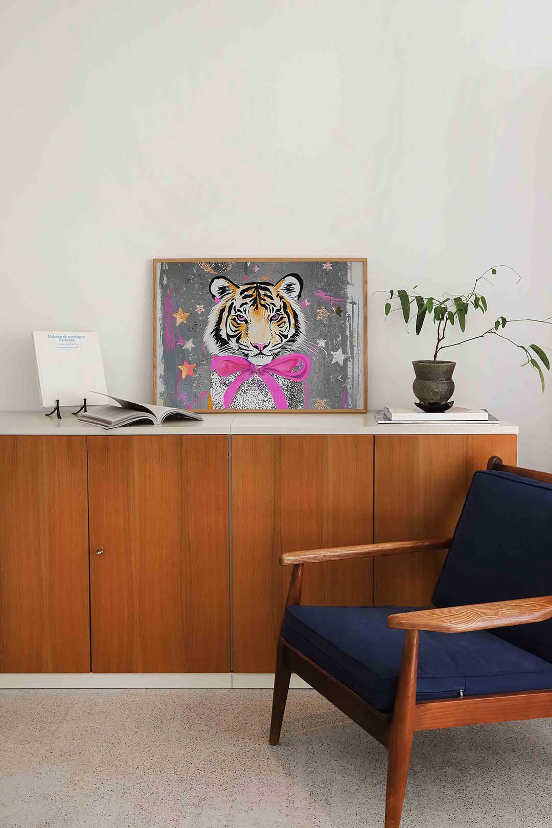 Tijger met roze strik Poster