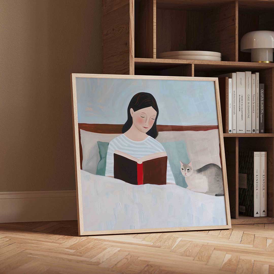 Lezende vrouw met kat Poster