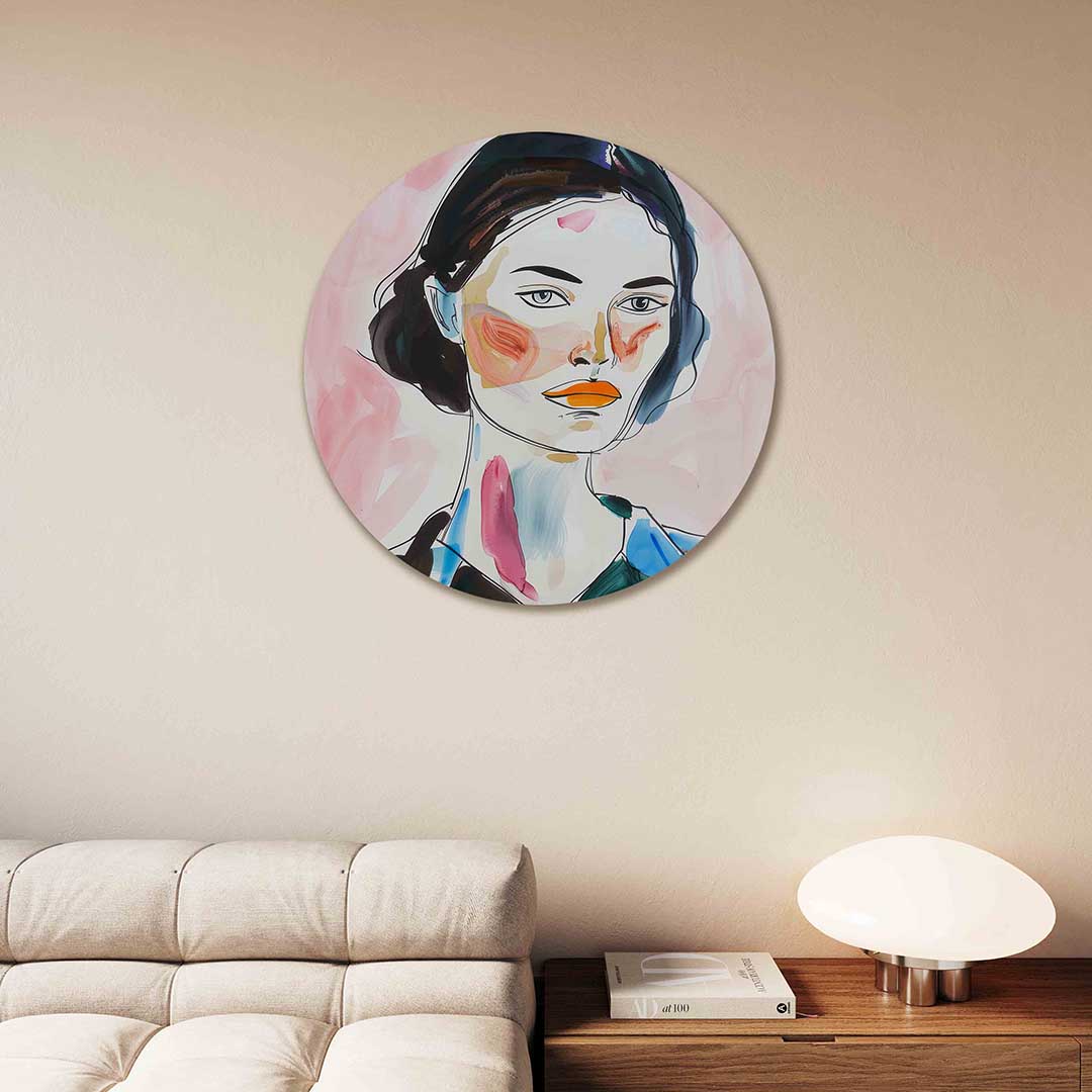 Portret met roze achtergrond Muurcirkel