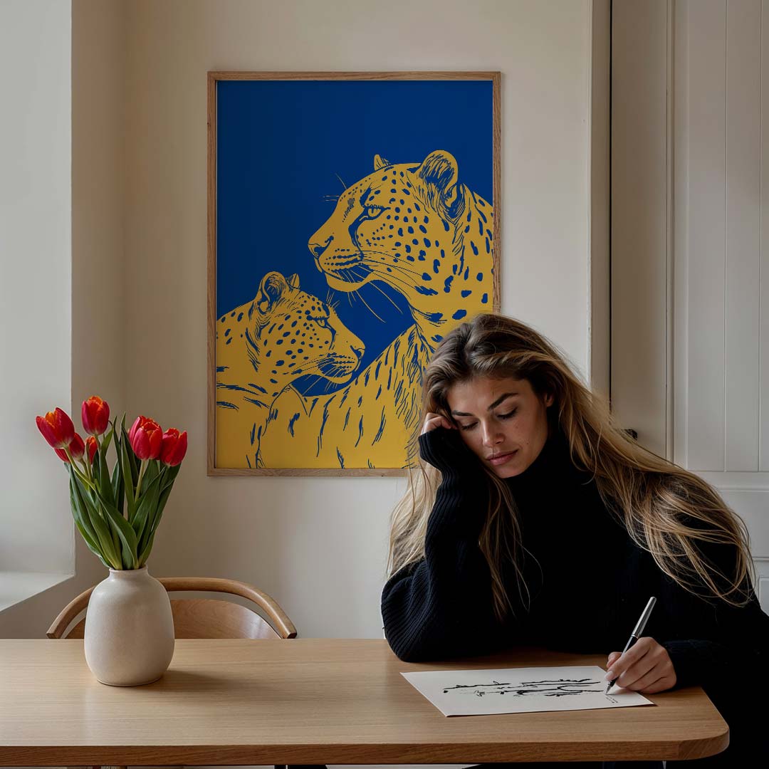 Sierlijke Jachtluipaarden in Blauw Poster-WallArtistic