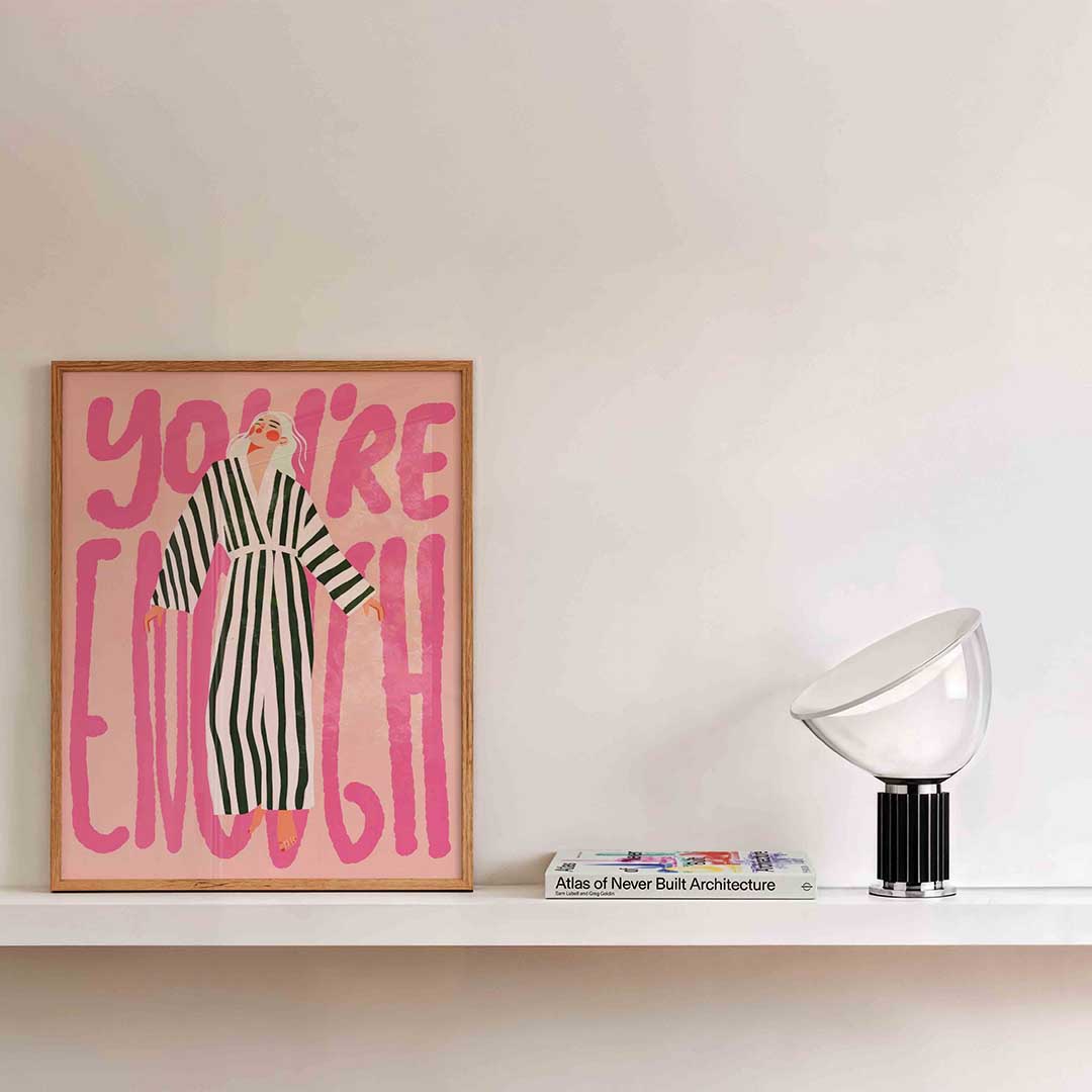Gestreepte jurk en roze tekst Poster