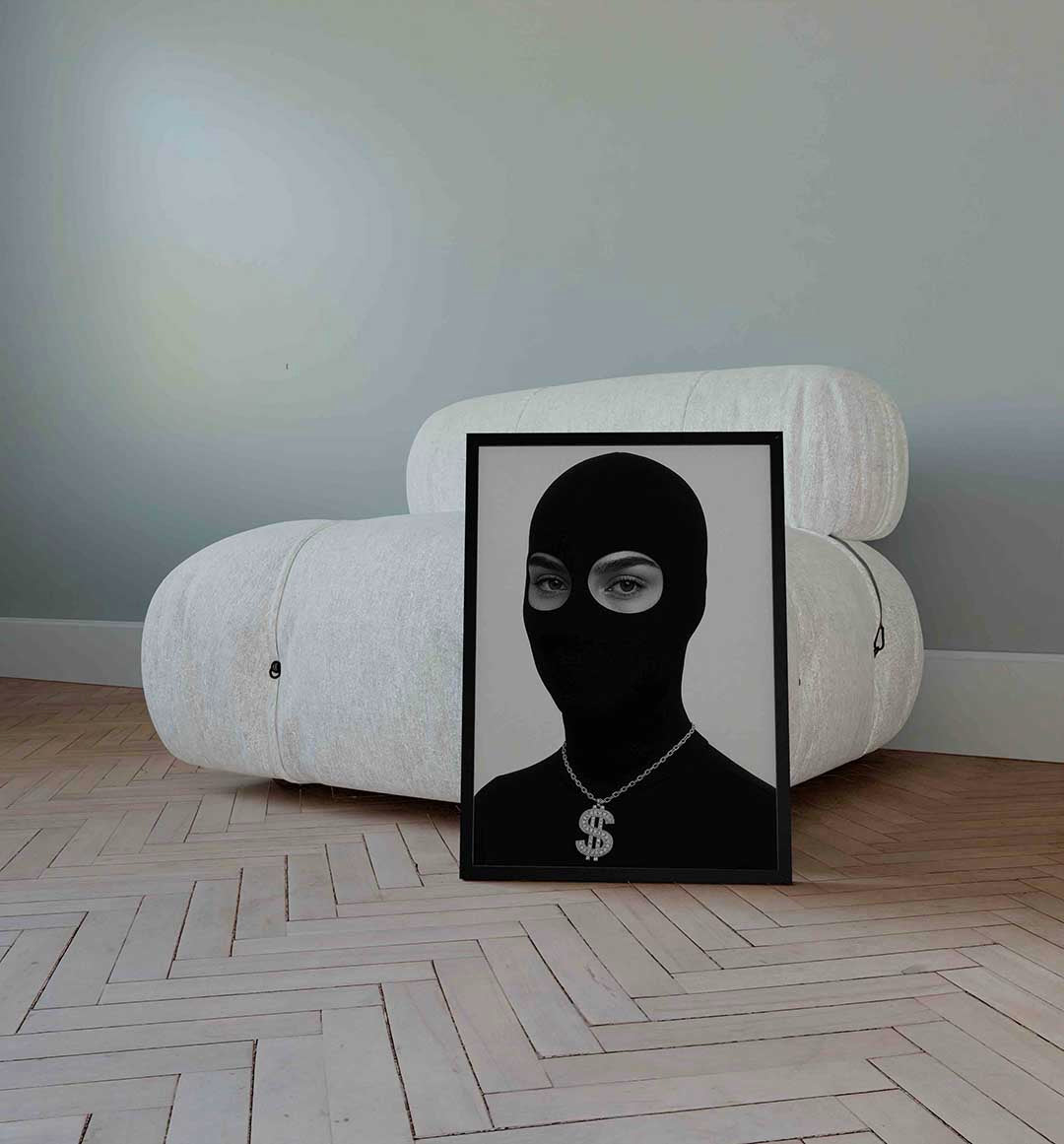 Zwart masker met ketting Poster