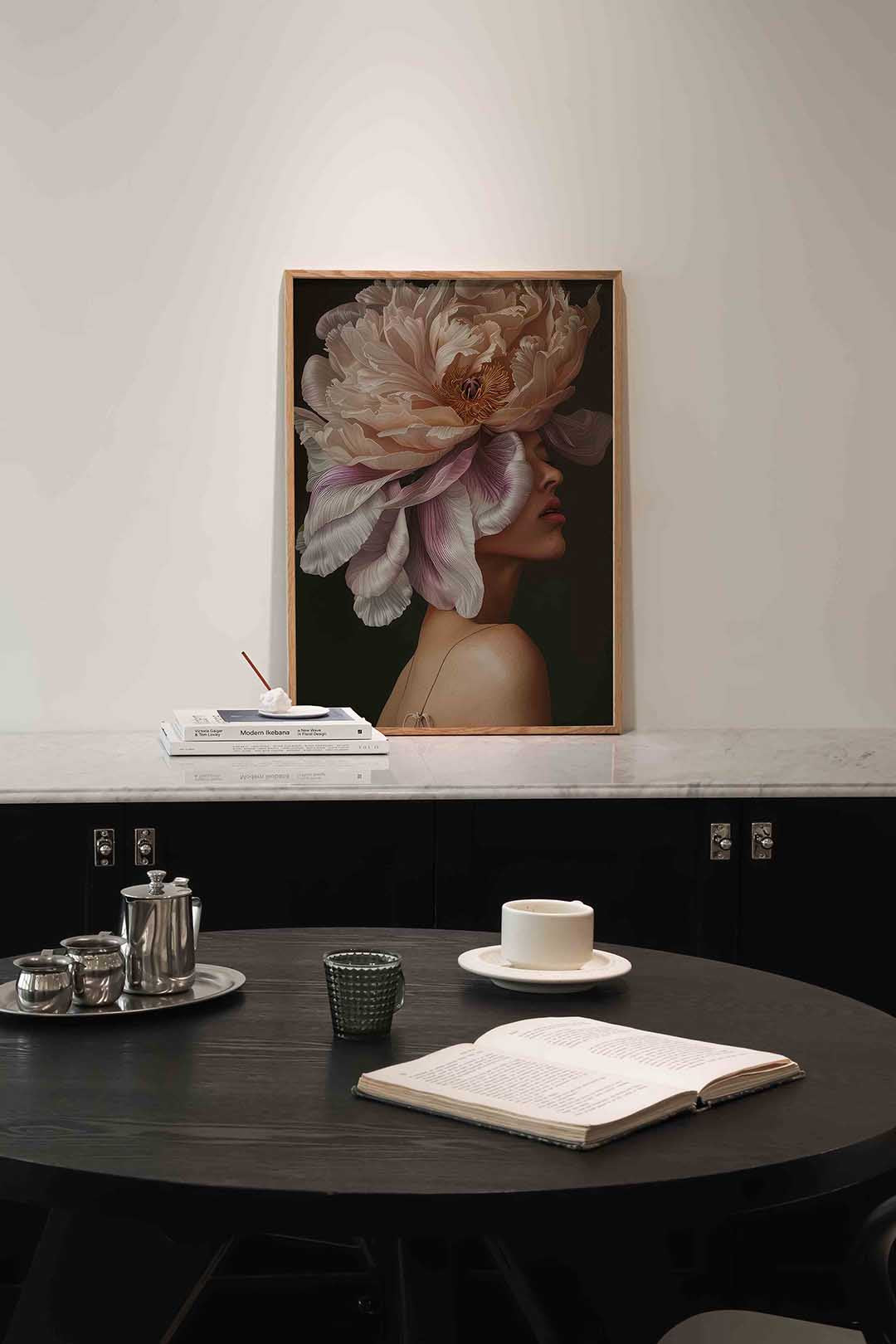 Bloem en gezicht Poster