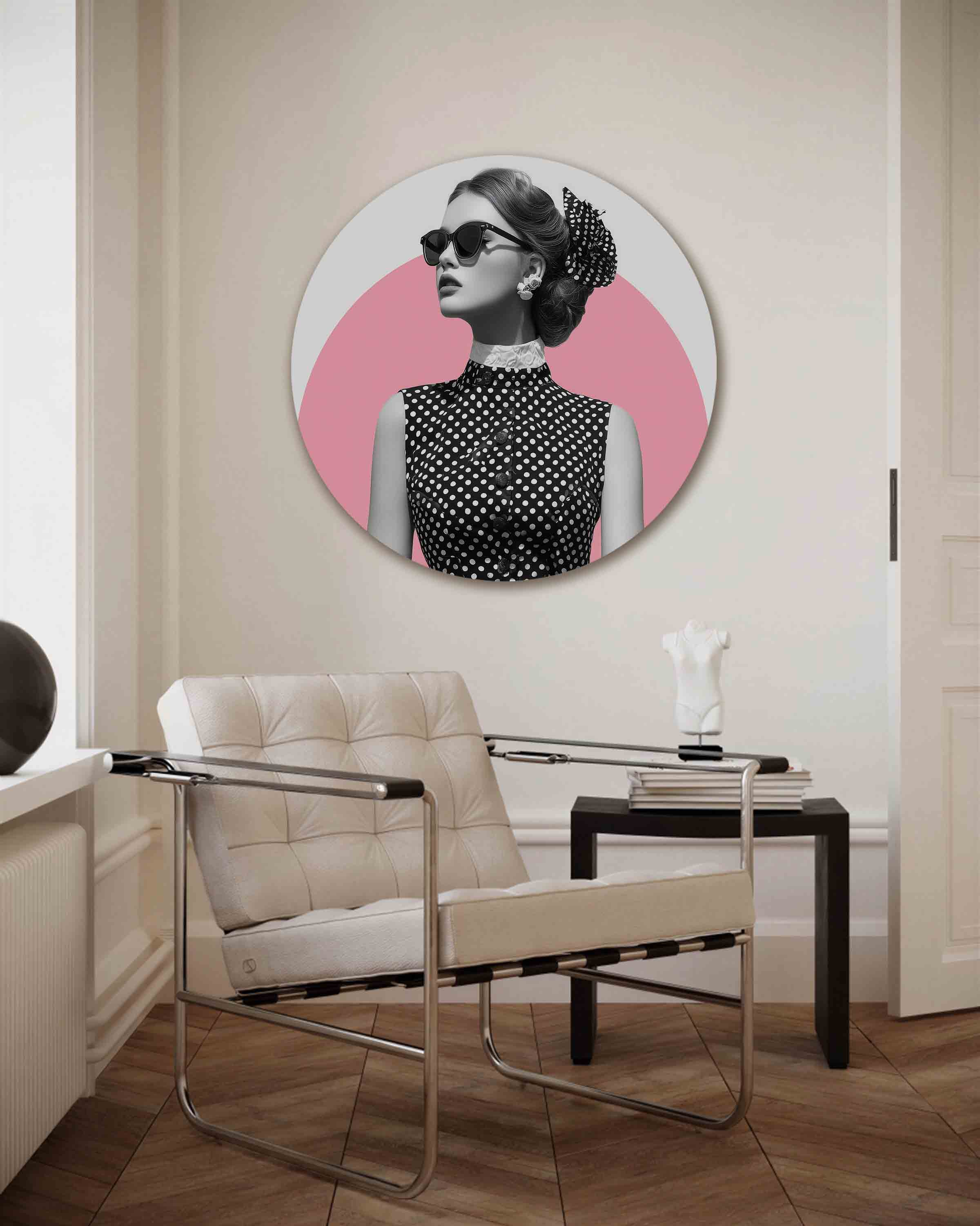 Retro dame met zonnebril Muurcirkel