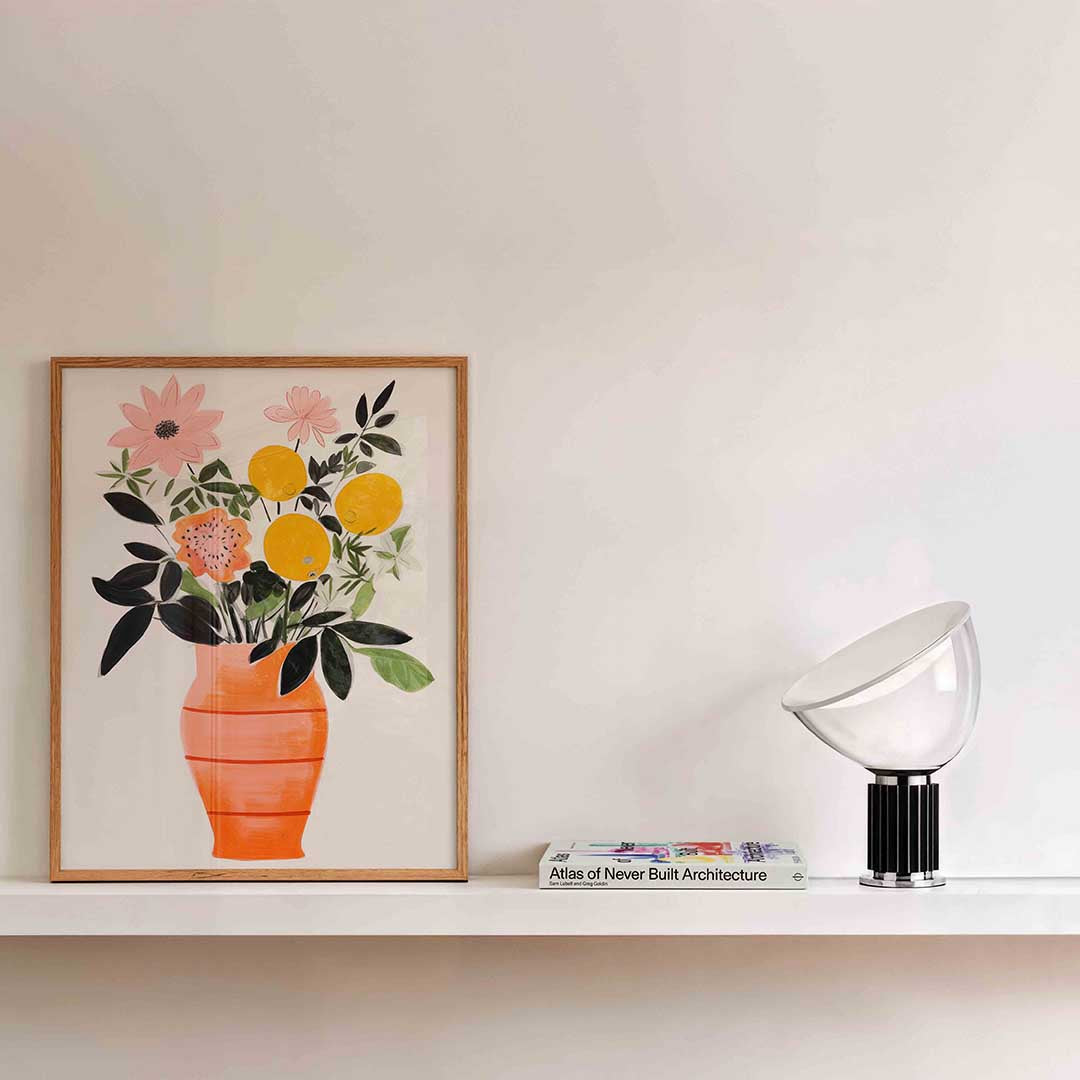 Bloemen in oranje vaas Poster