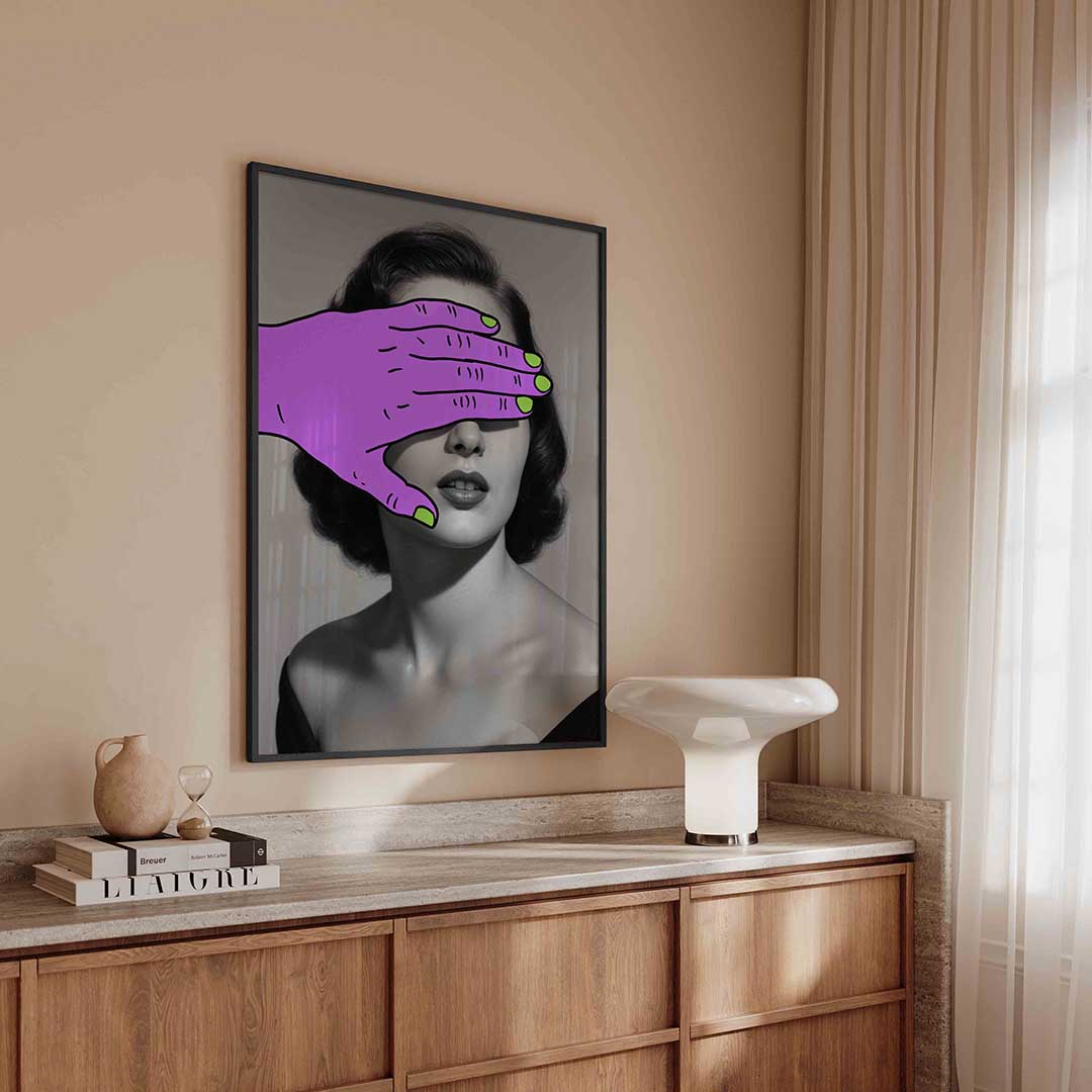 Paarse hand over gezicht Poster