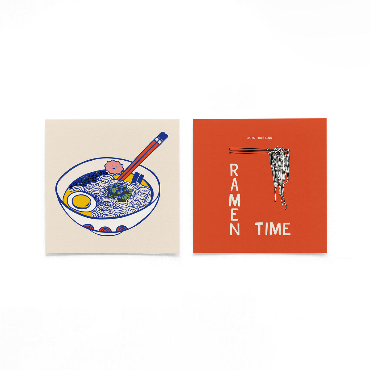 Twee vierkante posters met ramen en noedels op een gebroken witte achtergrond