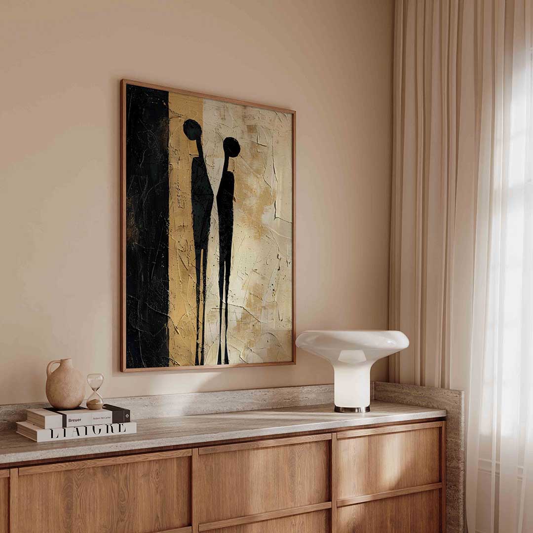 Twee figuren op beige Poster