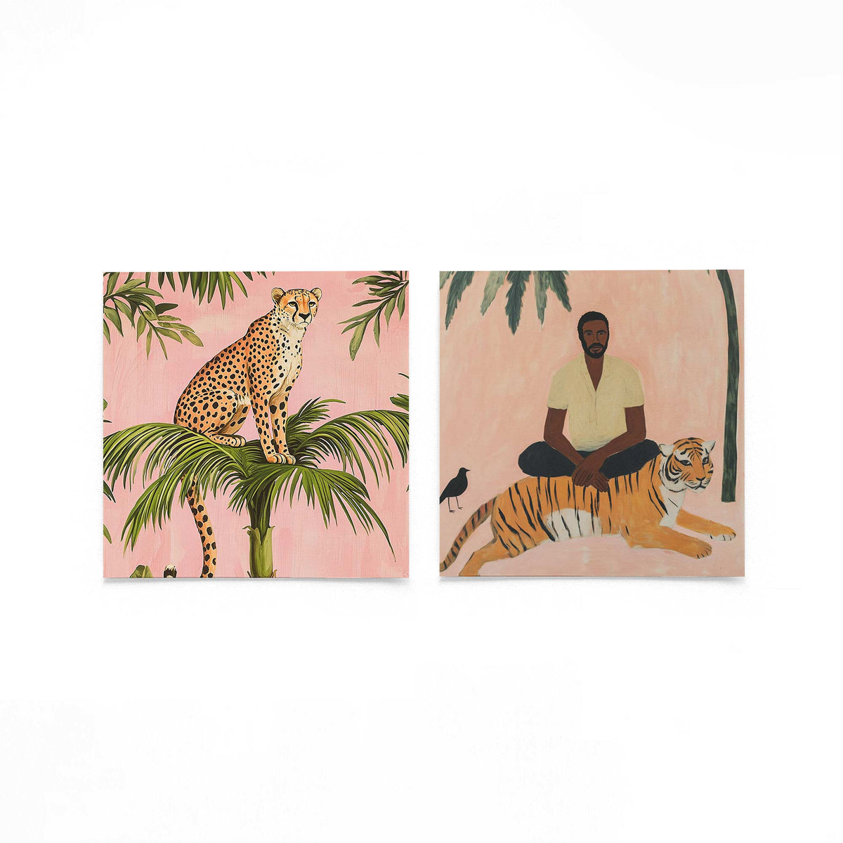 Twee vierkante posters met junglekatten op een gebroken witte achtergrond