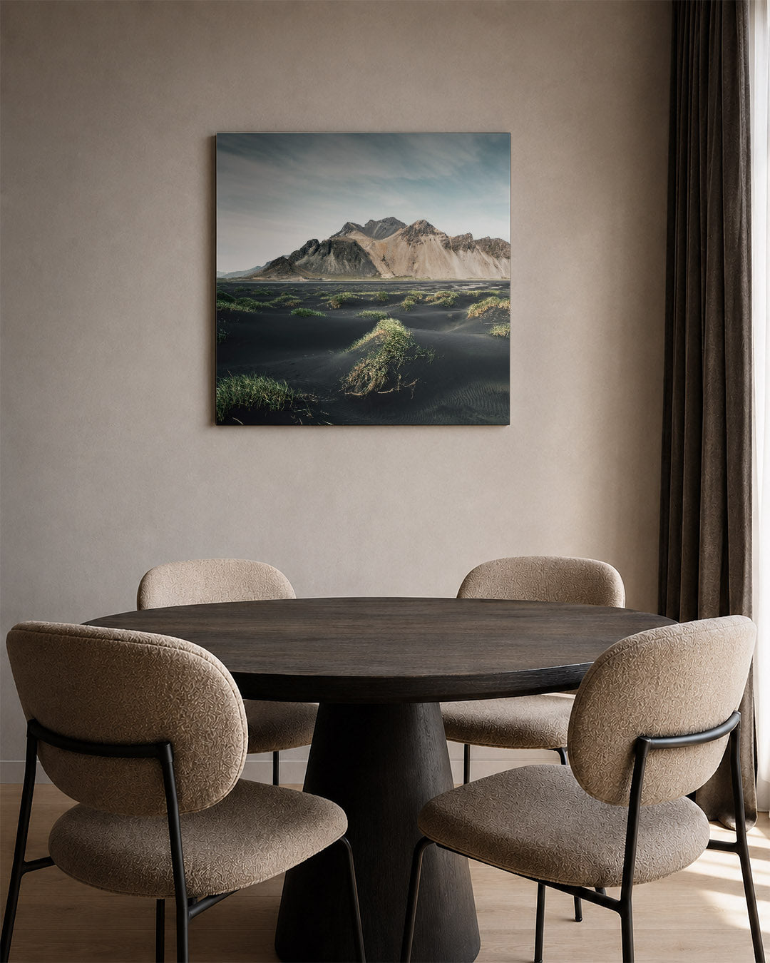 Berglandschap met gras Kunstwerk