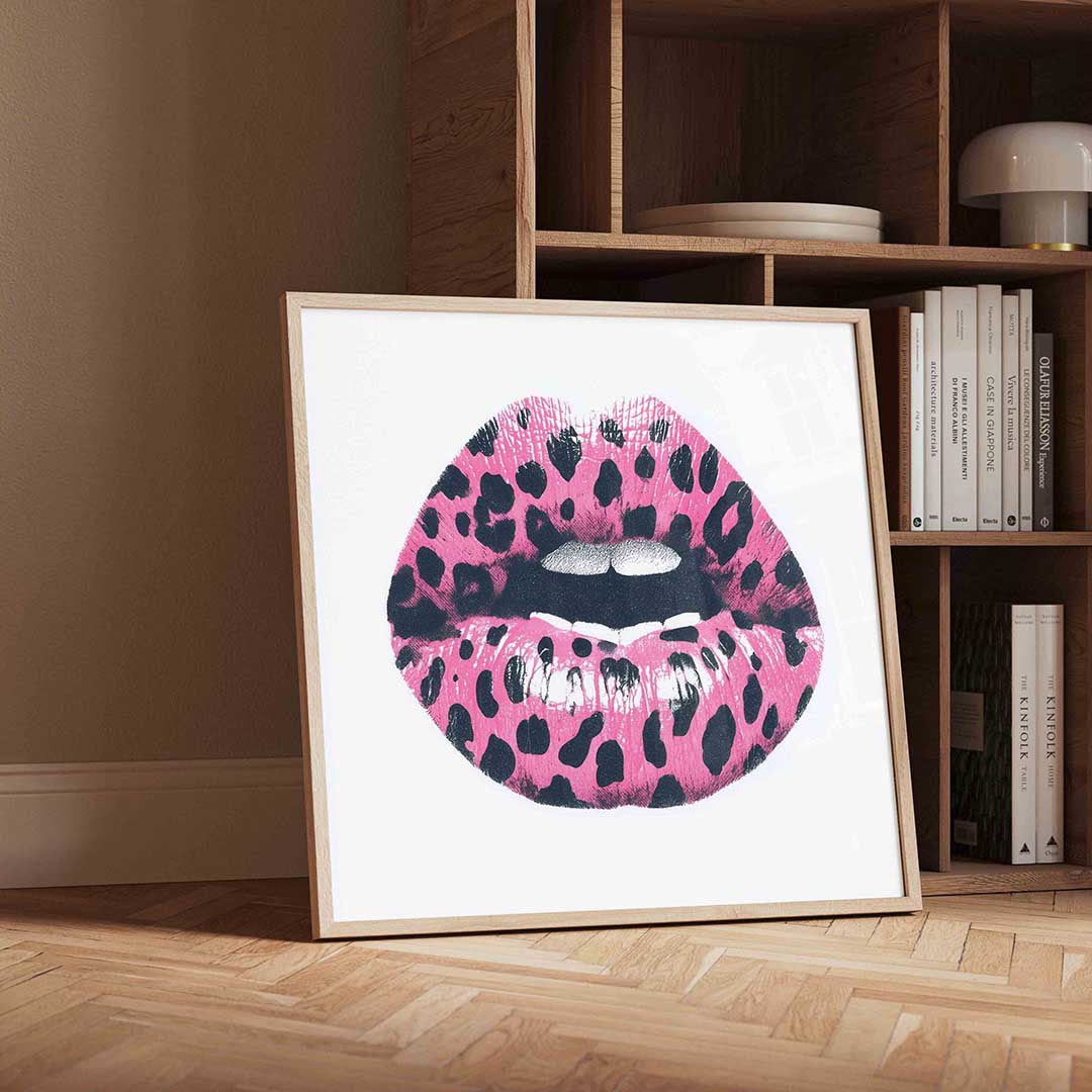 Roze lippen met stippen Poster