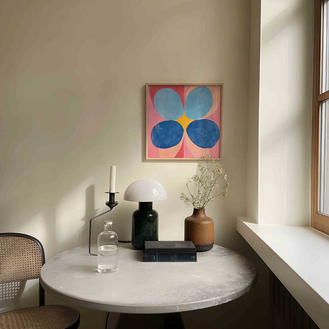 Bloemvormen met blauwe accenten Poster