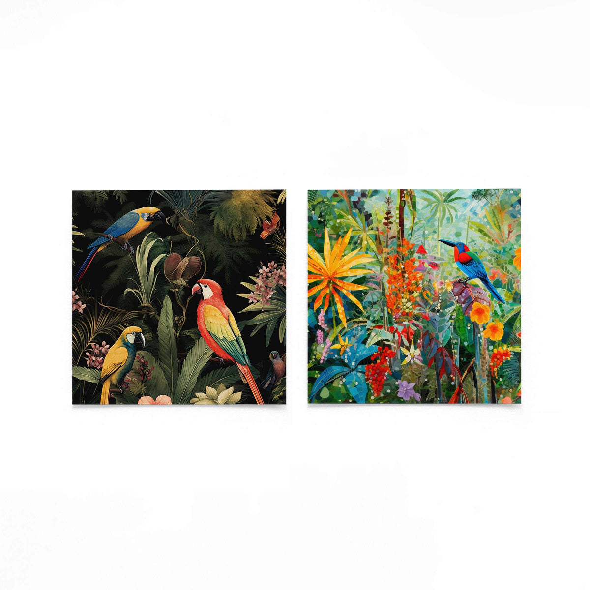 Twee vierkante posters met tropische vogels op een gebroken witte achtergrond