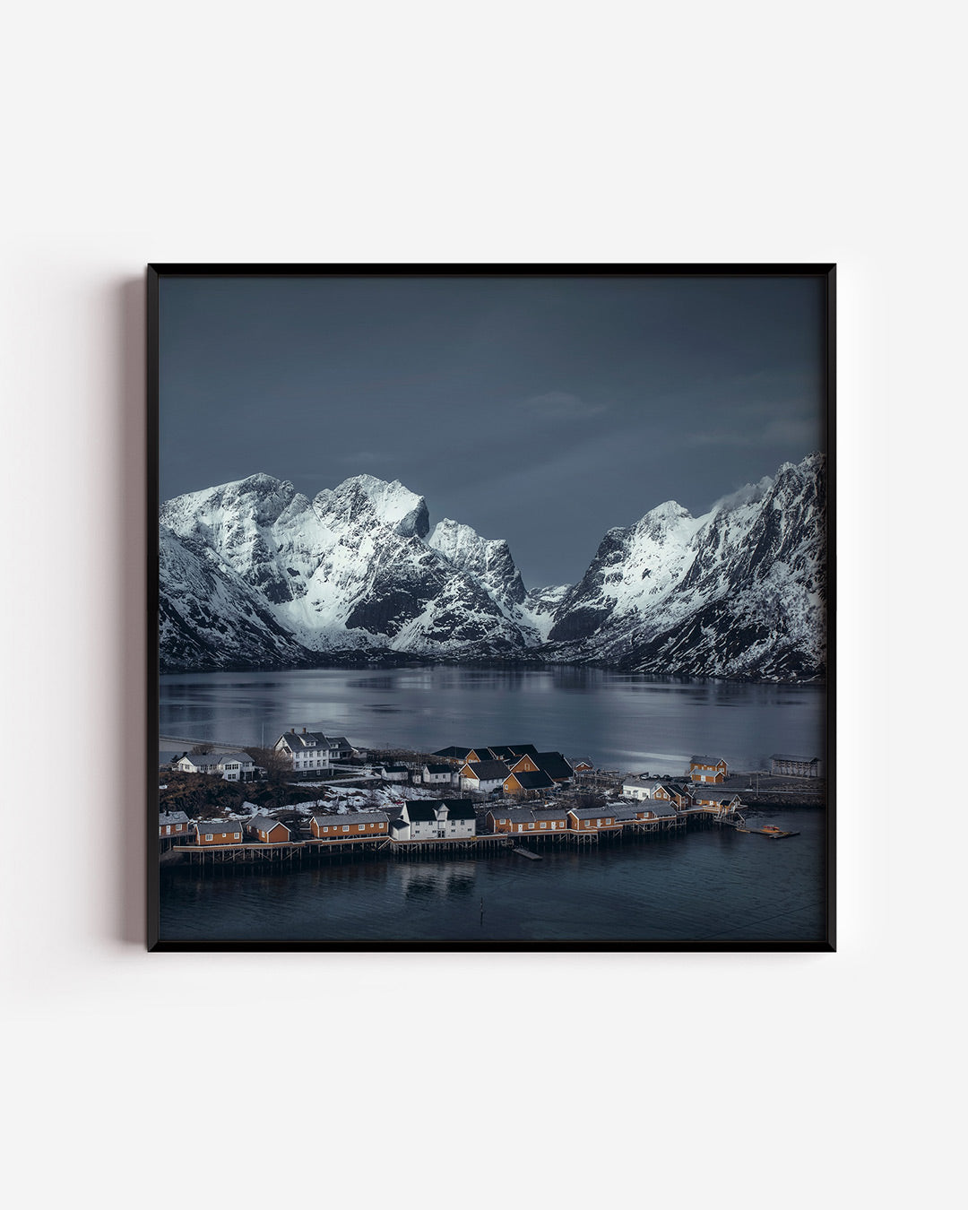 Berglandschap met dorp Poster