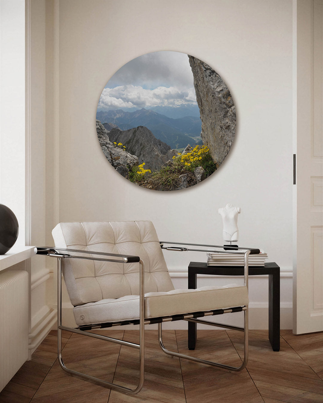 Berglandschap met bloemen Muurcirkel