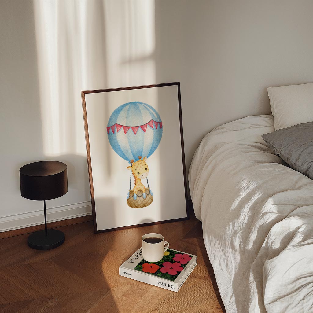 Schattige Giraffe in Luchtballon Poster-WallArtistic