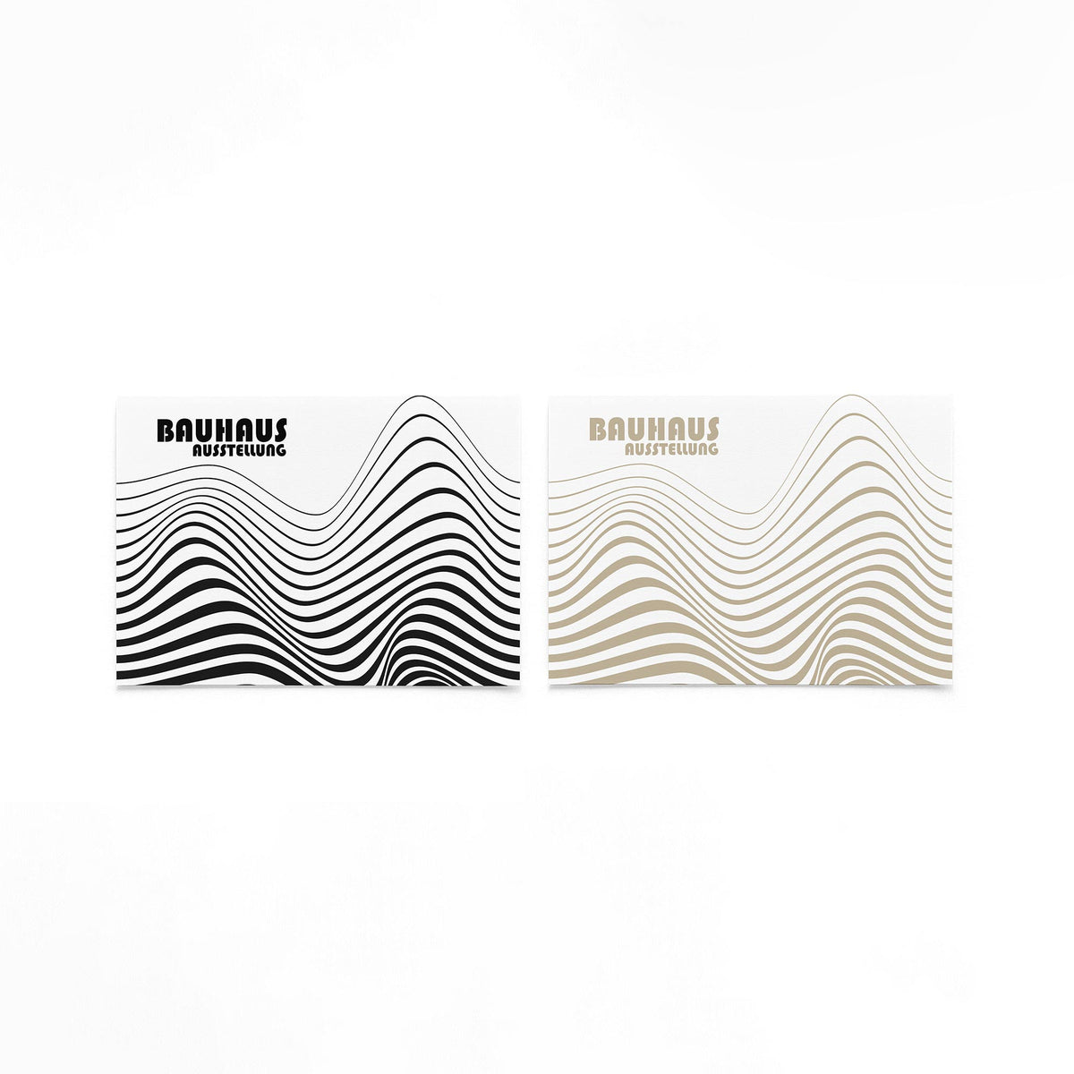 Twee landscape posters met golvende lijnen in zwart en beige als vrijstaande productfoto